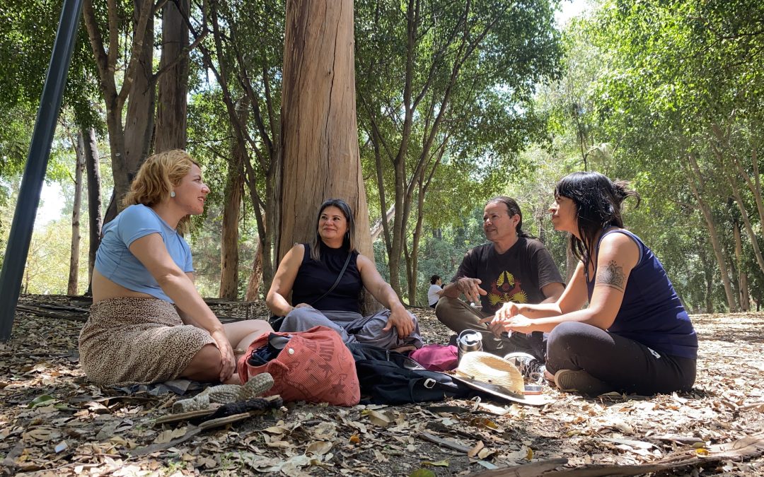 “Niñeces en libertad: aprender sin aula, florecer en comunidad“