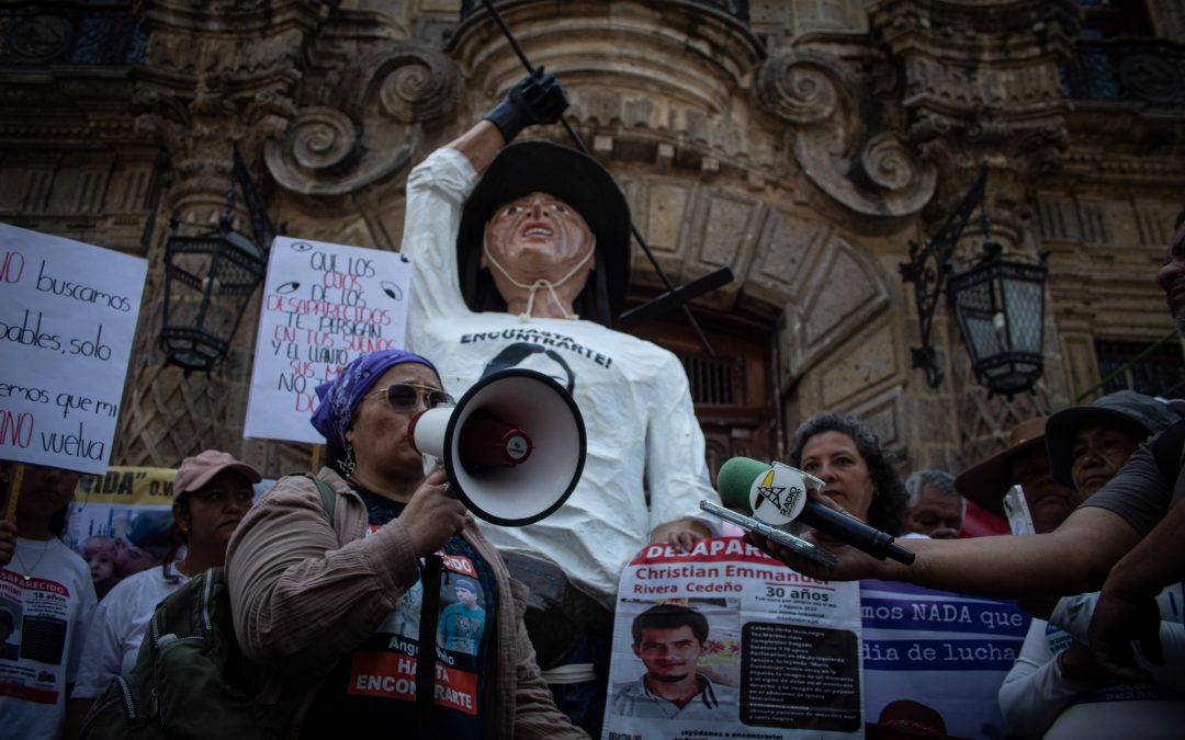 “No queremos FIFA, que devuelvan a mi hija”
